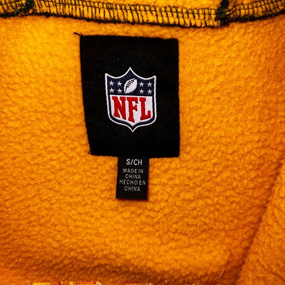 Packer Zip-Up Sweater! - Picture 3 of 4